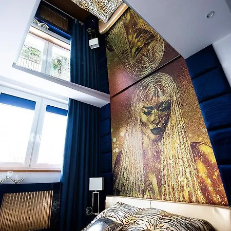 Angel Apartment *