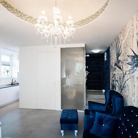 Apartment Angel